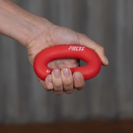 Эспандер кистевой кольцо PRCTZ POWER GRIPPING RING MEDIUM, среднее сопр.